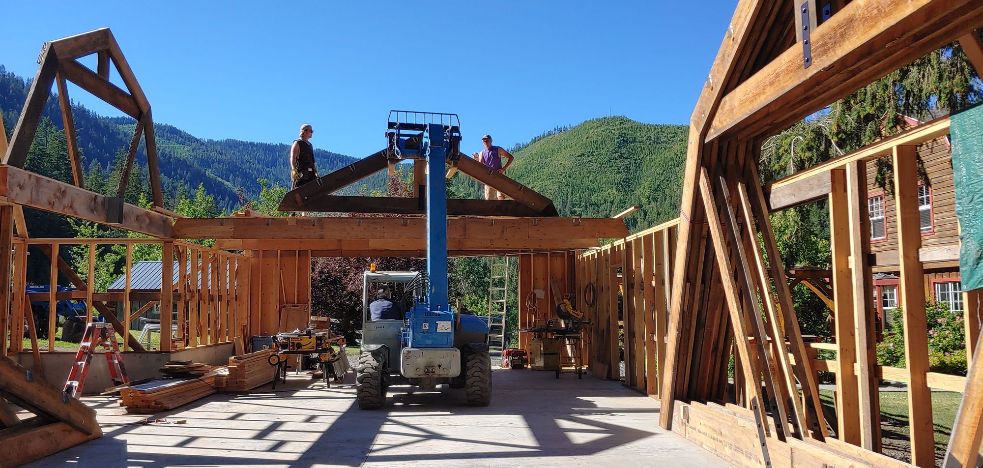 The Framing of the New Shop